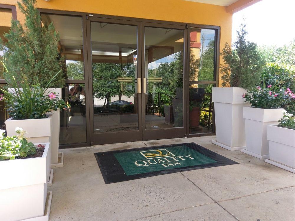 Quality Inn & Suites Clemmons I-40 Экстерьер фото