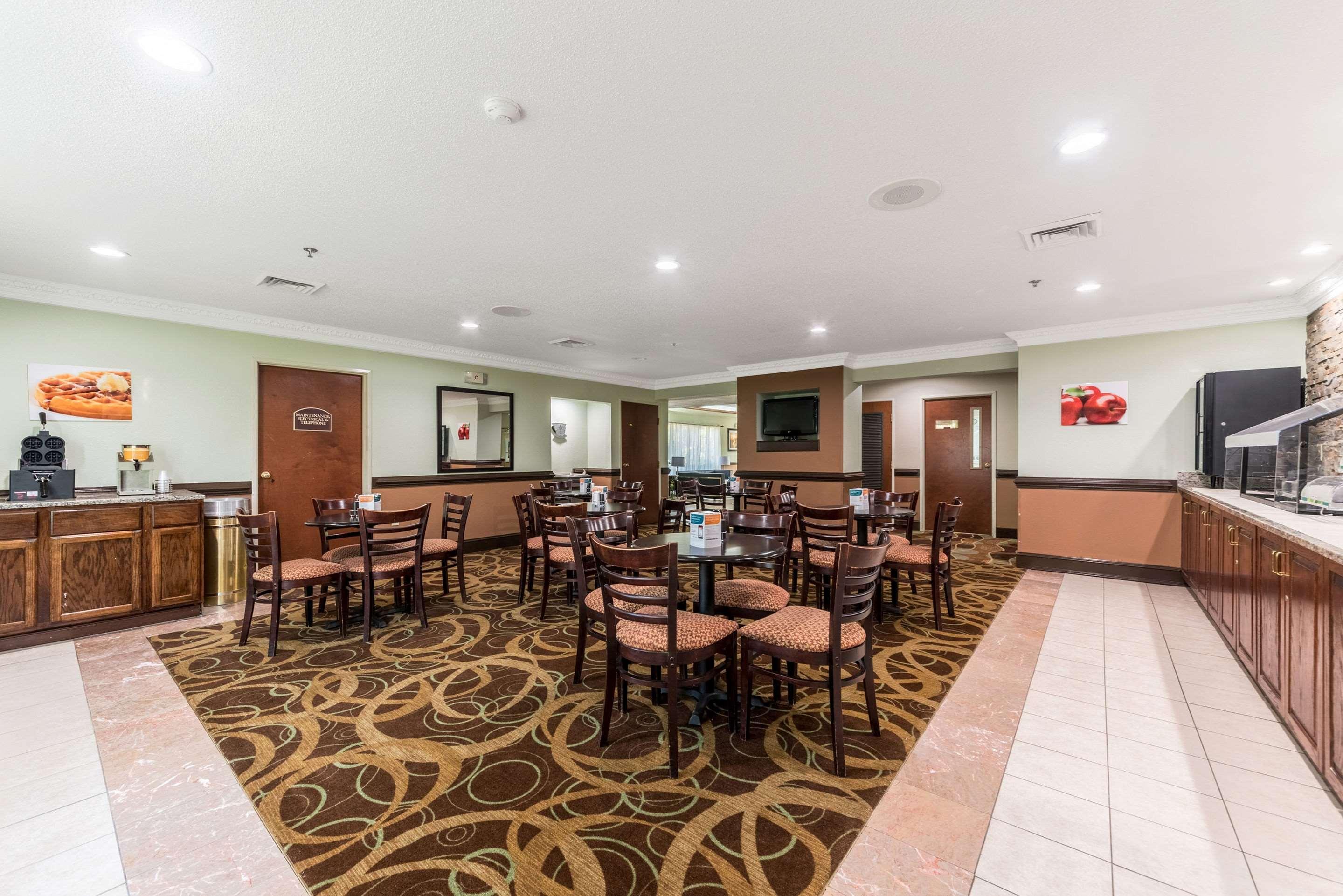 Quality Inn & Suites Clemmons I-40 Экстерьер фото