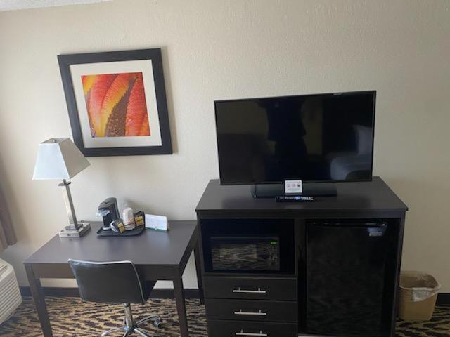 Quality Inn & Suites Clemmons I-40 Номер фото